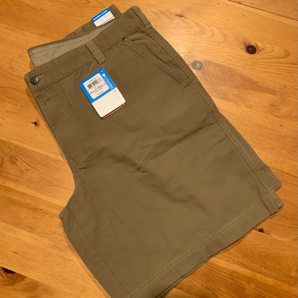 Columbia Roc II shorts NWT sz 40